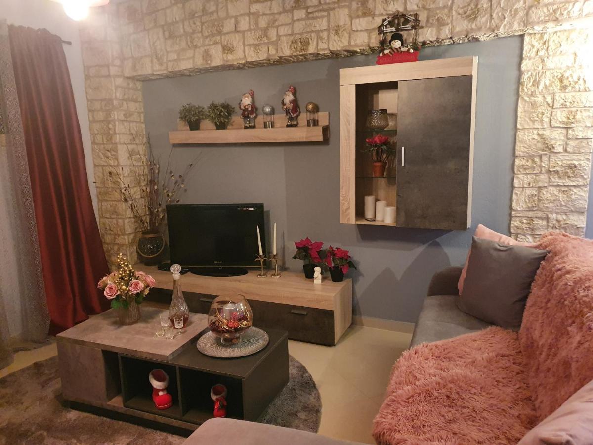 In The Castle - House Appartement Ioannina Buitenkant foto